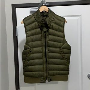 lululemon puffer vest